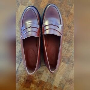 Never worn: leather loaffers from Simons